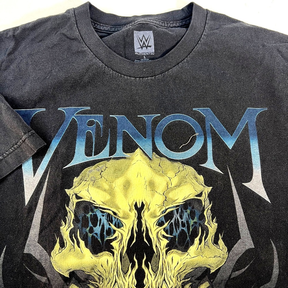 WWE Authentic Venom In My Veins Skull Graphic T-Shirt Mens Large Black Cotton